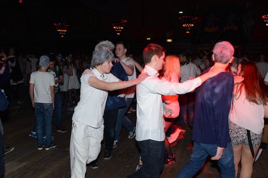 ../Images/Jeugddisco White Edition 083.jpg